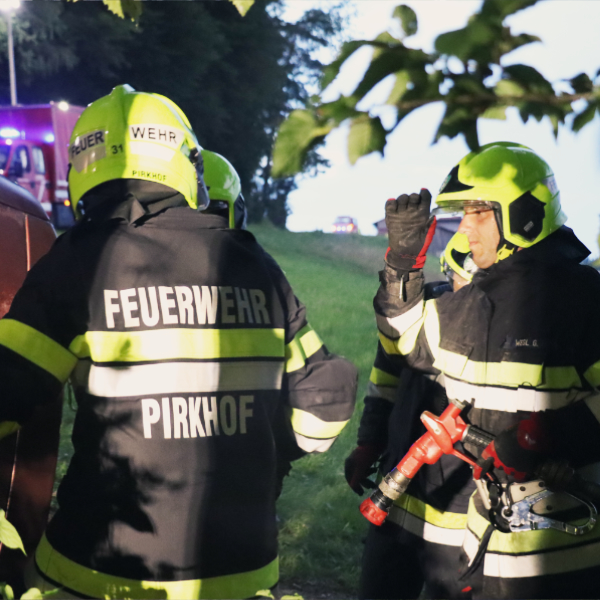 Feuerwehr mit Strahlrohr